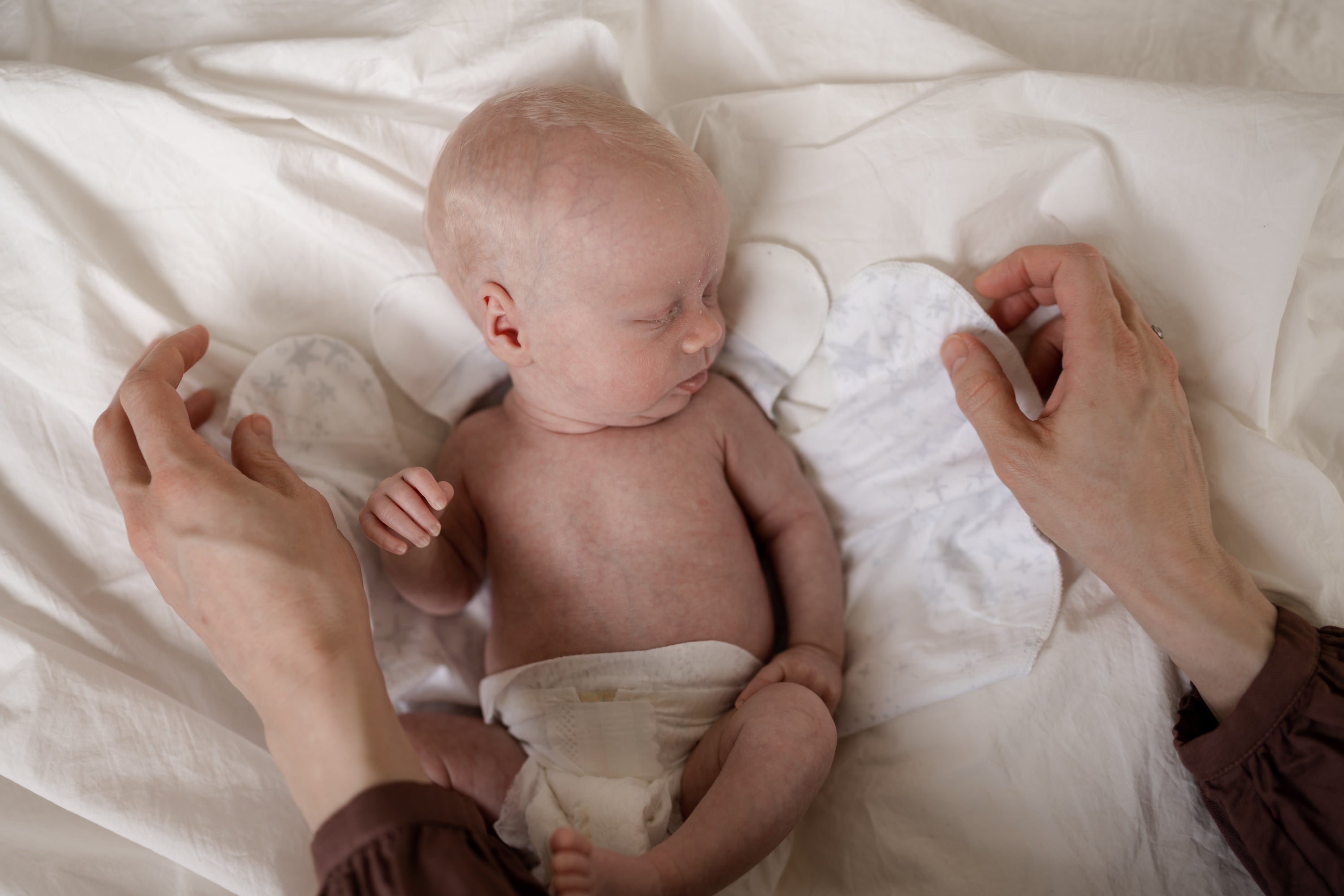 Swado Newborn Gown